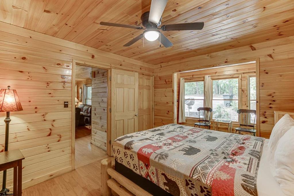 Cabin With Jacuzzi & Hydrotherapy Spanear Helen Cleveland Buitenkant foto